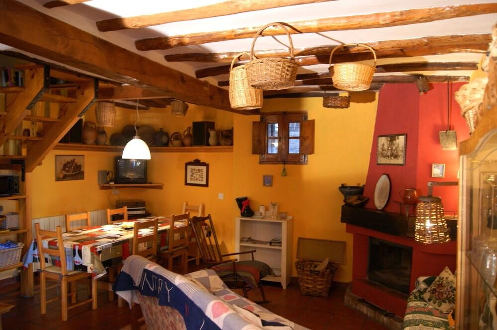 Casasdetrevijano Canon Del Rio Leza Soto en Cameros Extérieur photo