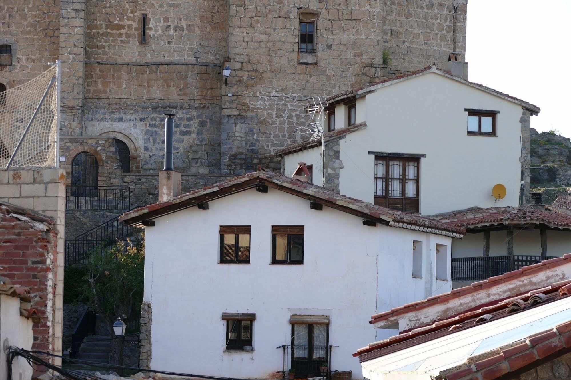 Casasdetrevijano Canon Del Rio Leza Soto en Cameros Extérieur photo